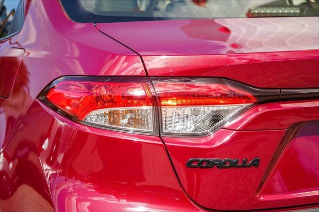 Certified Used 2023 RUBY FLARE PEARL Toyota  image 9