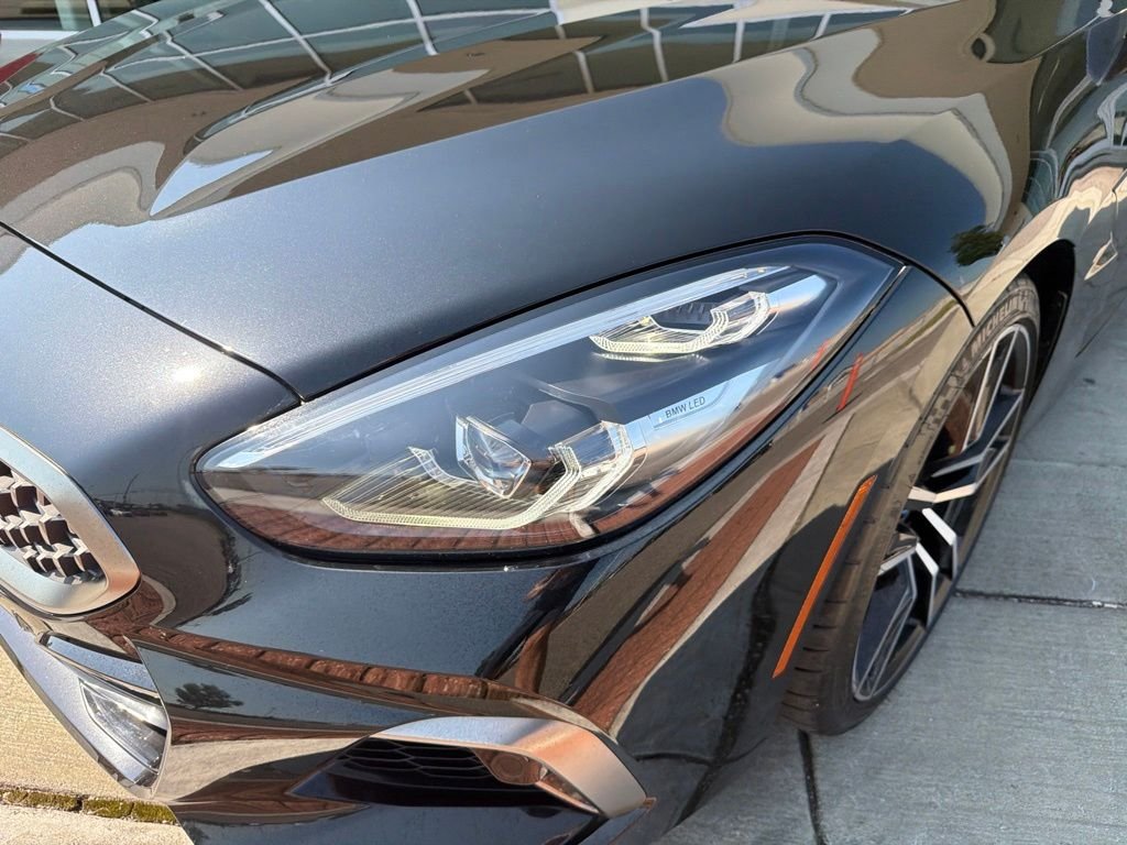 Used 2020 Black BMW sDrive M40i image 12