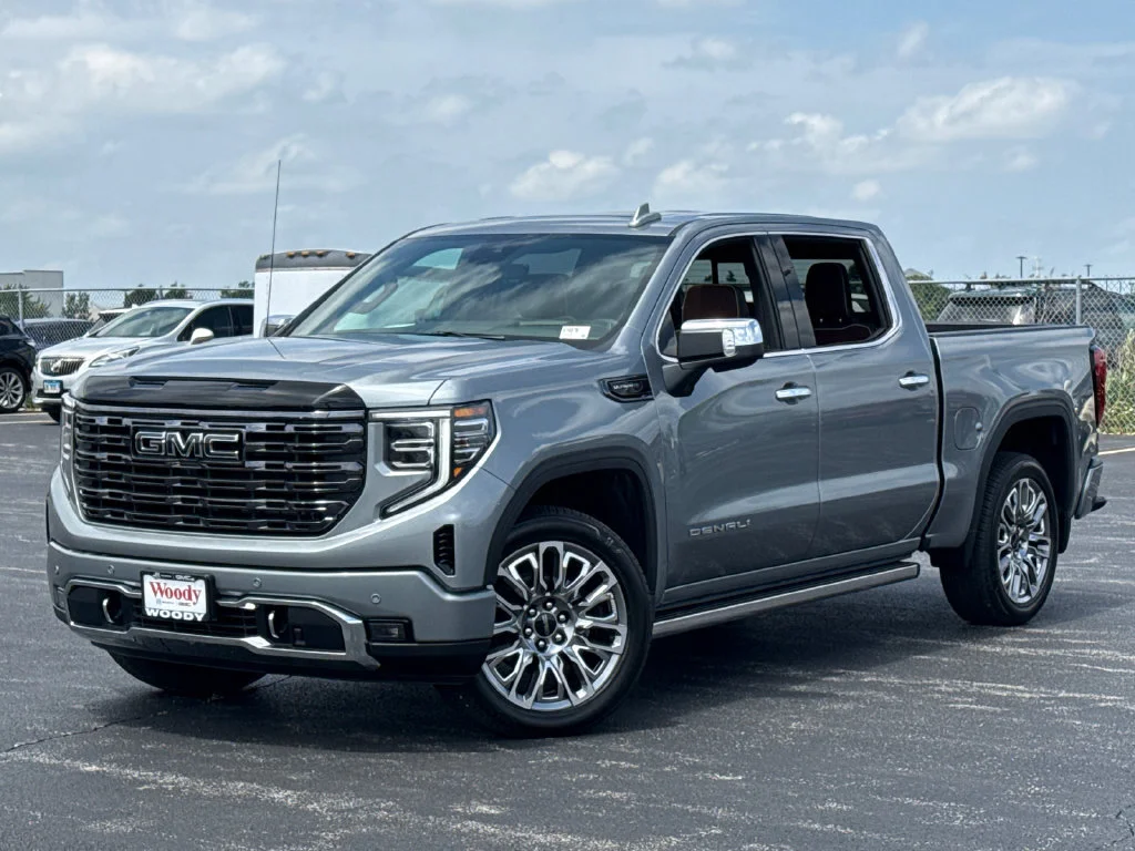 2026 GMC Sierra 1500 Denali Ultimate - Photo 2