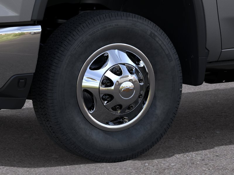 2026 Chevrolet Silverado 3500 HD photo 9 of 32