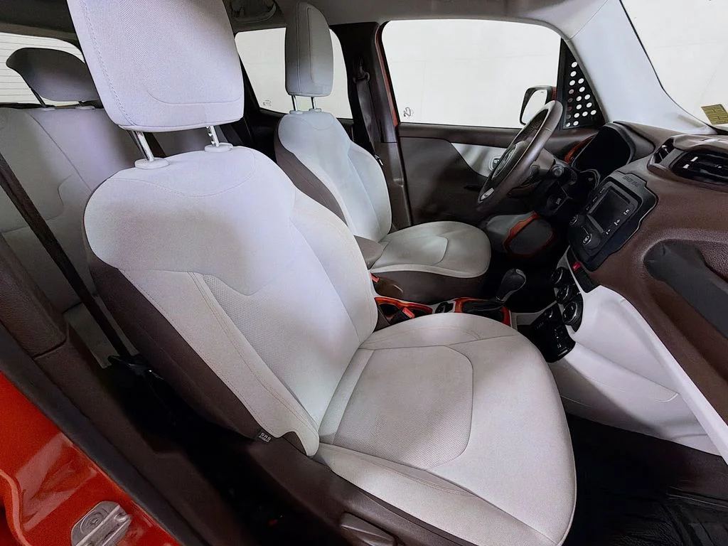 Used 2015 Orange Jeep Latitude image 23