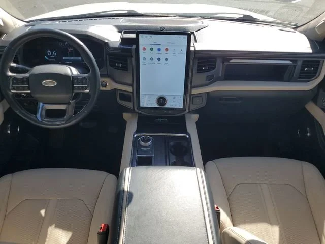 Used 2022 White Ford Platinum image 27