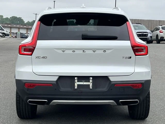 Used 2019 White Volvo T5 Inscription image 36