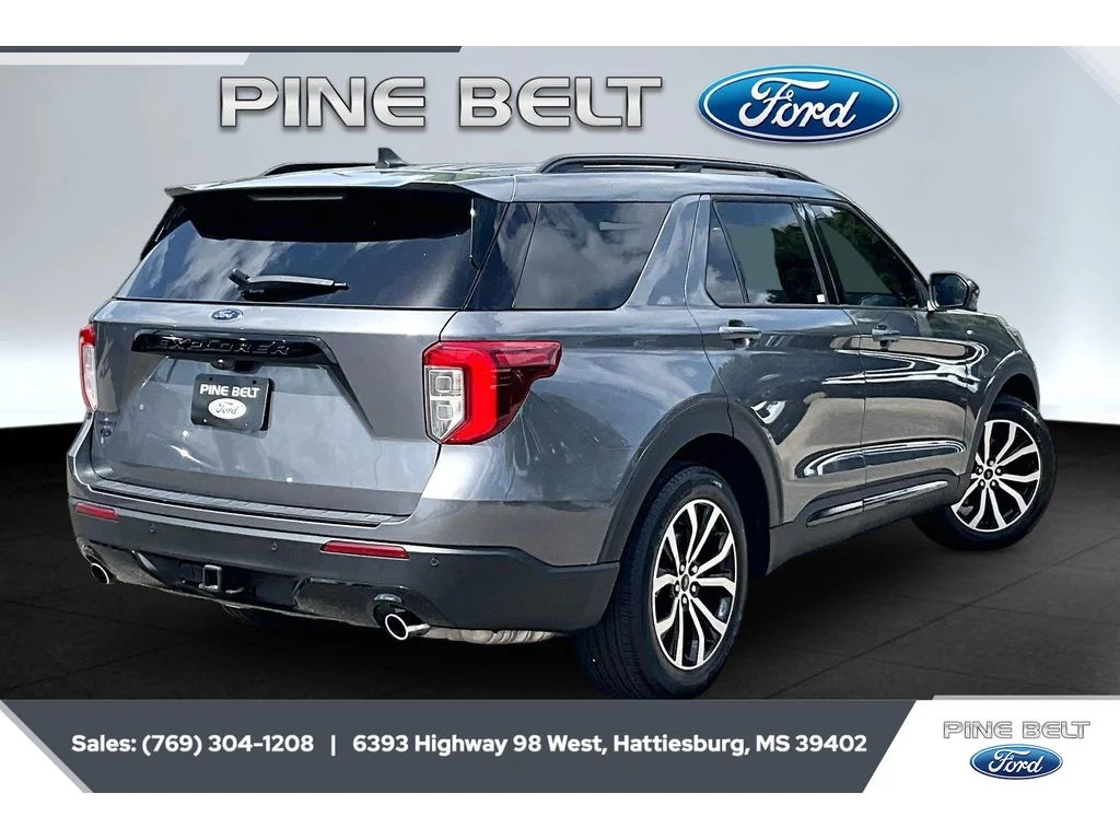 Used 2022 Carbonized Gray Metallic Ford ST-Line image 11