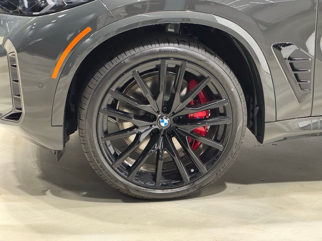 Used 2026 Gray BMW M60i image 11