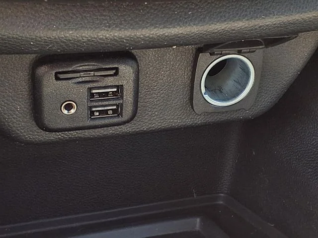 Used 2023 White Chevrolet Premier image 19