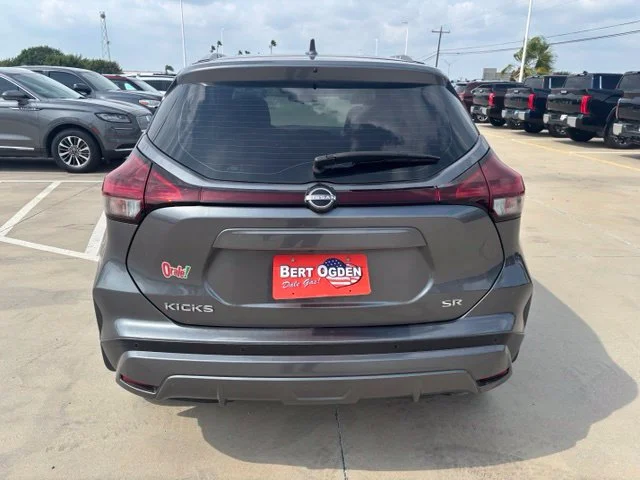 Used 2023 Gray Nissan SR image 5