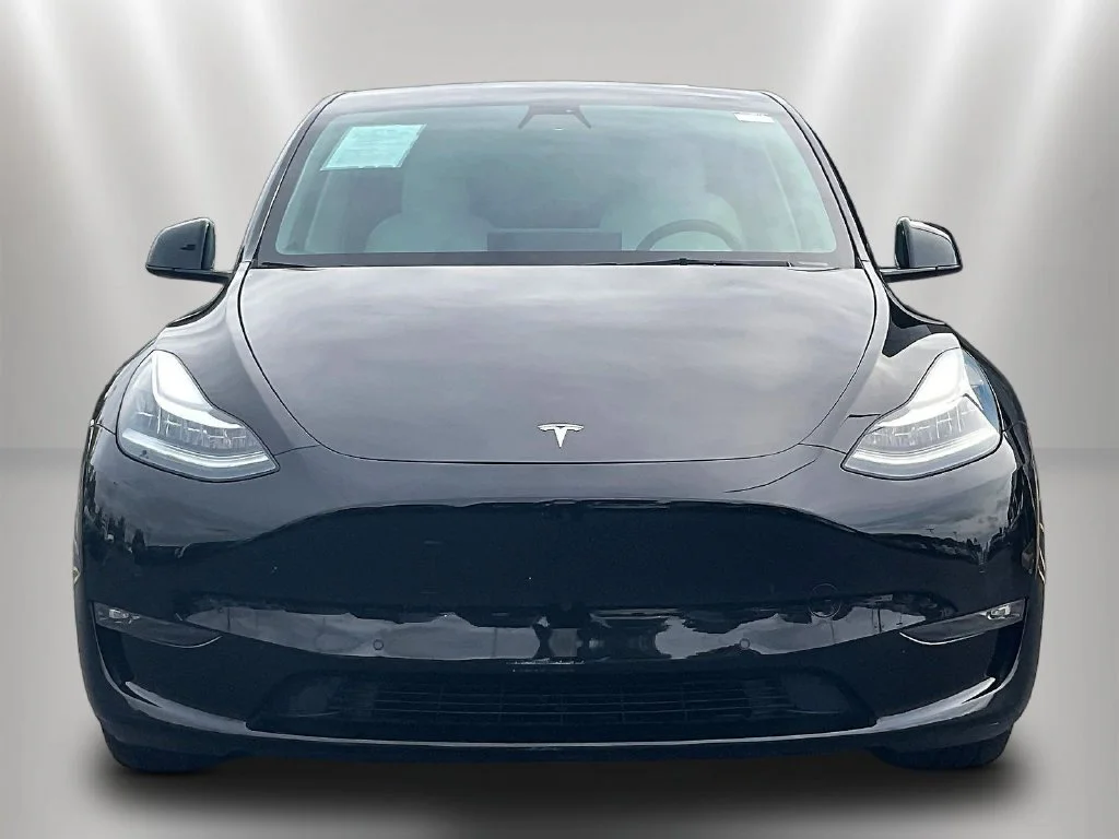 Used 2021 Tesla Model Y Long Range with VIN 5YJYGDEE3MF212764 for sale in Naperville, IL