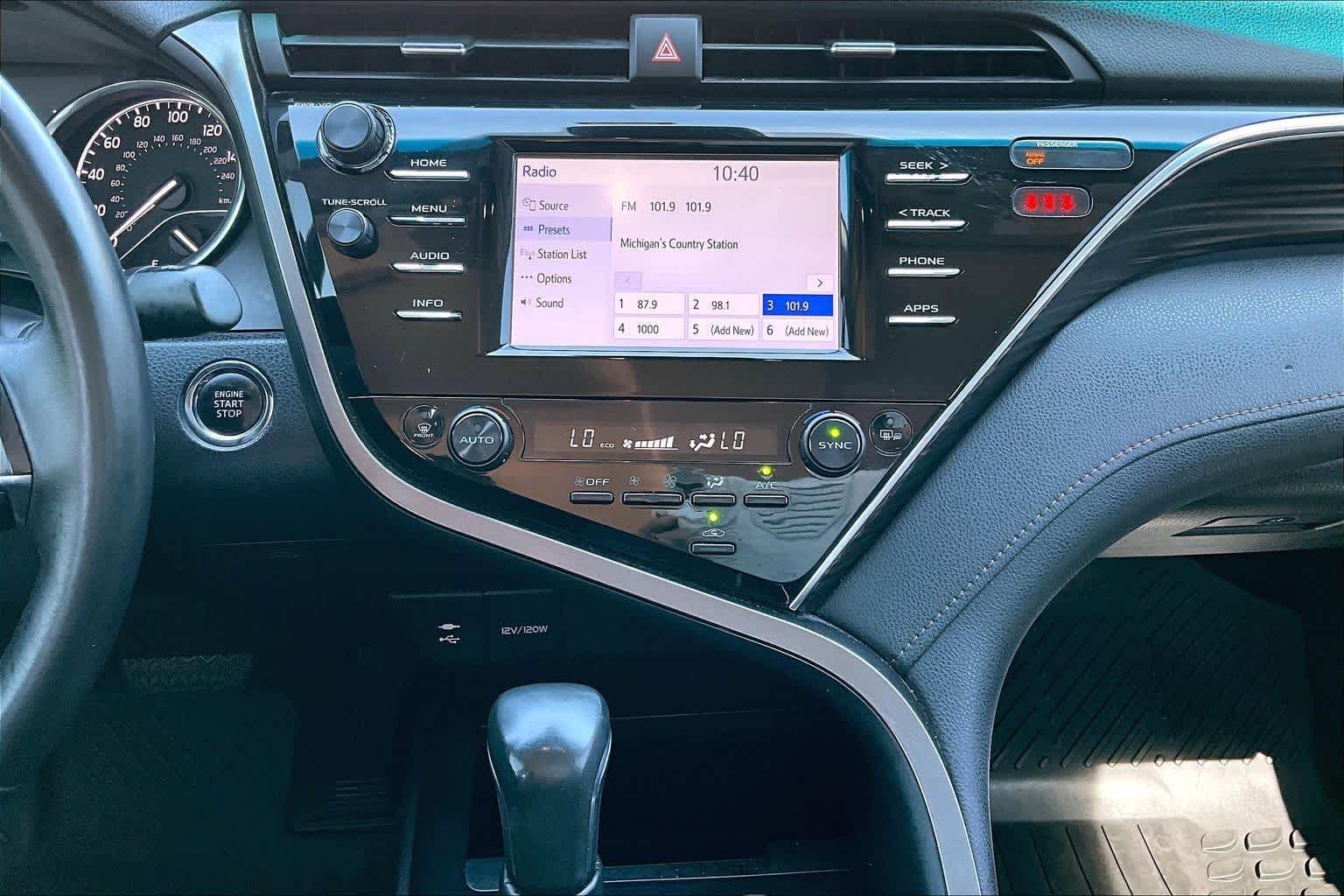 Used 2018 Ruby Flare Pearl Toyota XLE image 6
