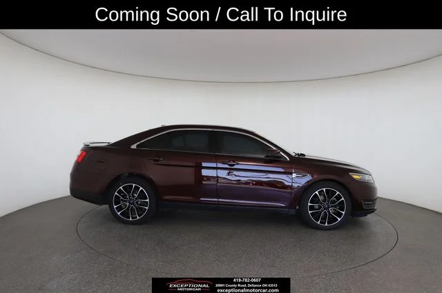 Used 2018 Red Ford SEL image 2