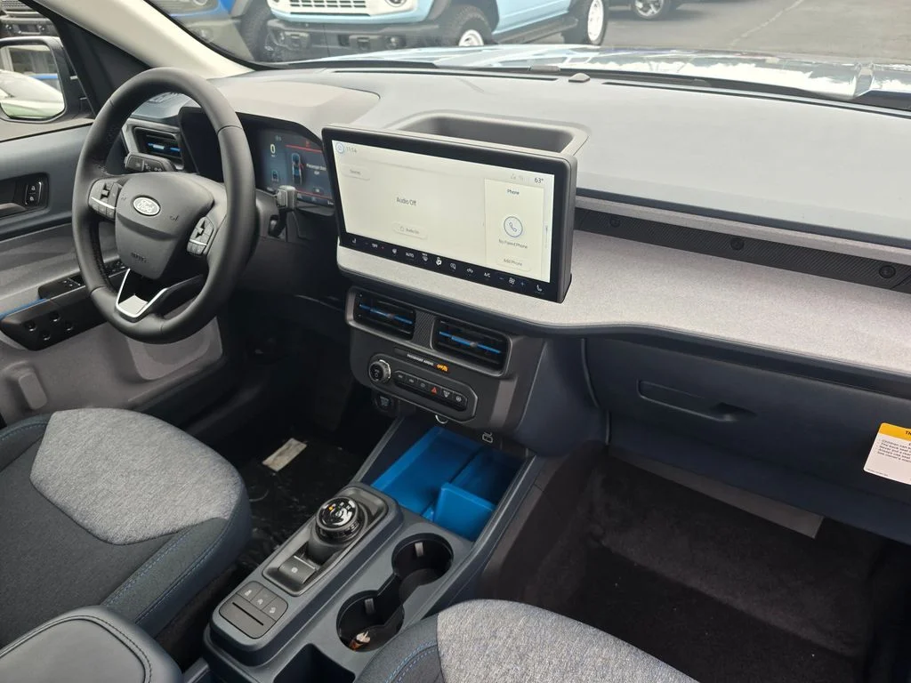 New 2025 Azure Gray Metallic Tri-Coat Ford XLT image 10