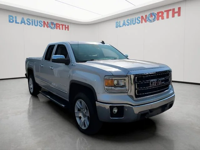 Used 2015 Silver GMC SLT image 3