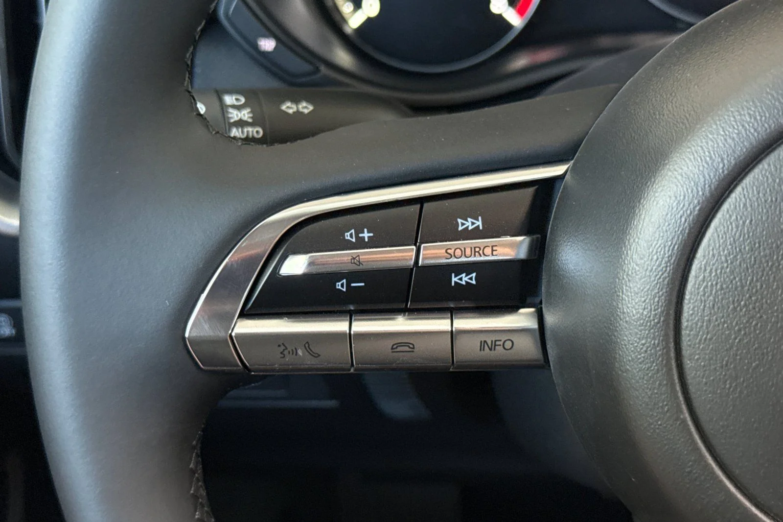 New 2026 Zircon Sand Metallic Mazda 2.5 S Meridian Edition AWD image 26