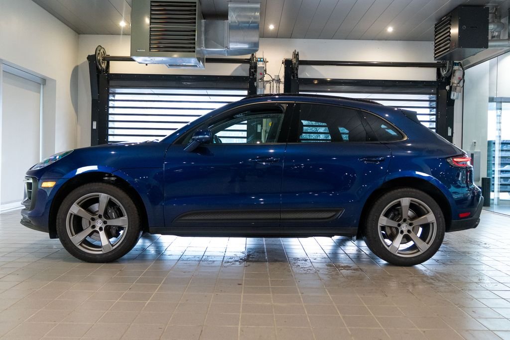 Used 2025 Blue Porsche Premium image 2
