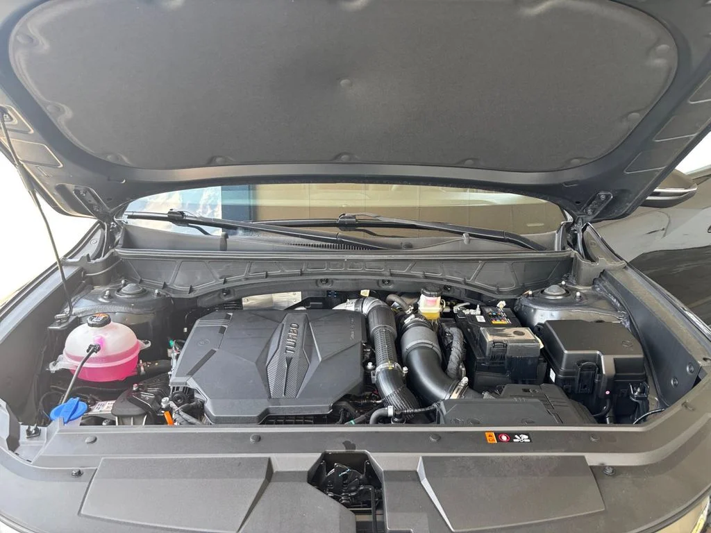 Used 2024 Black Hyundai NIGHT image 13