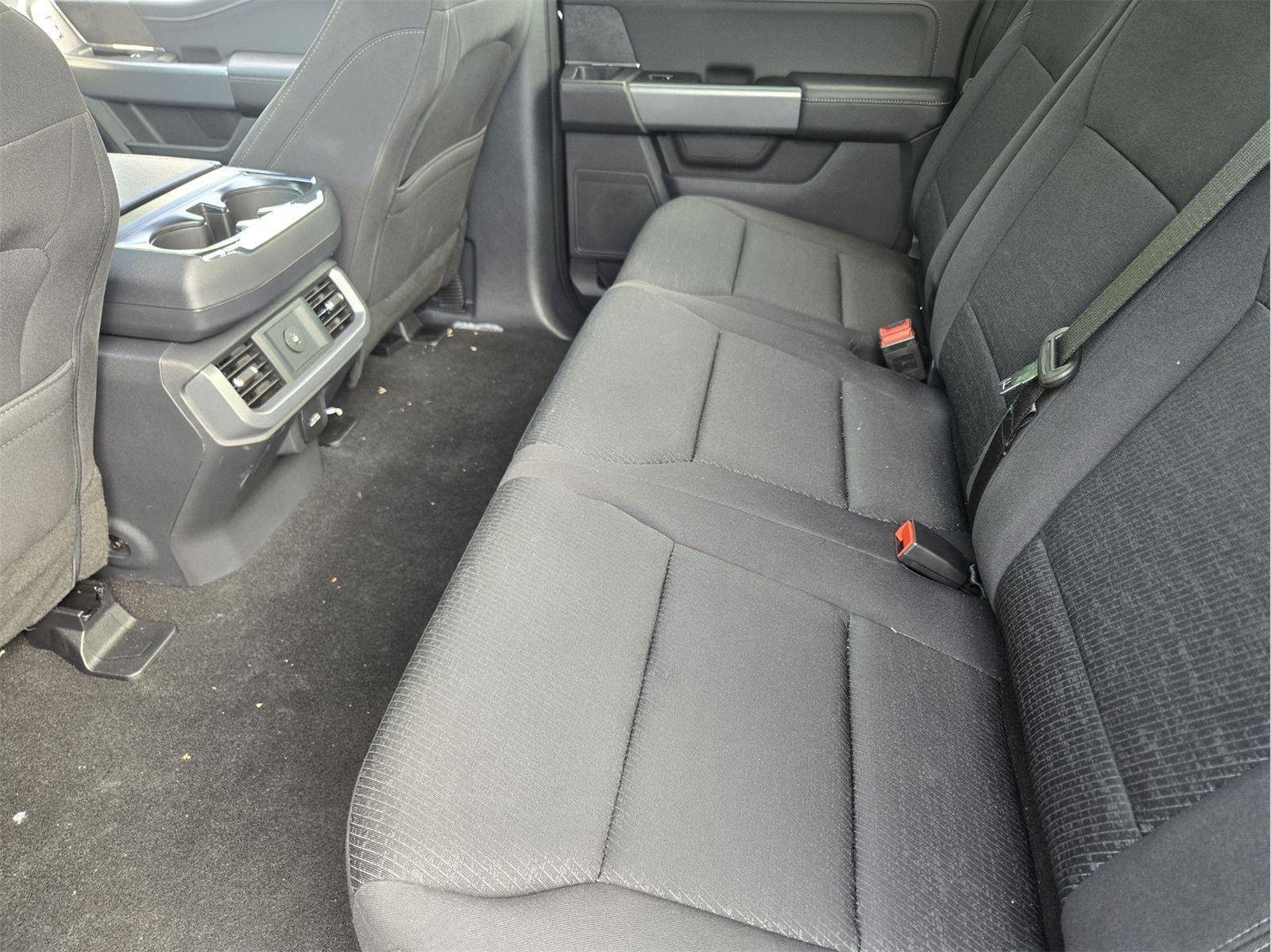 New 2026 Agate Black Metallic Ford XLT image 18