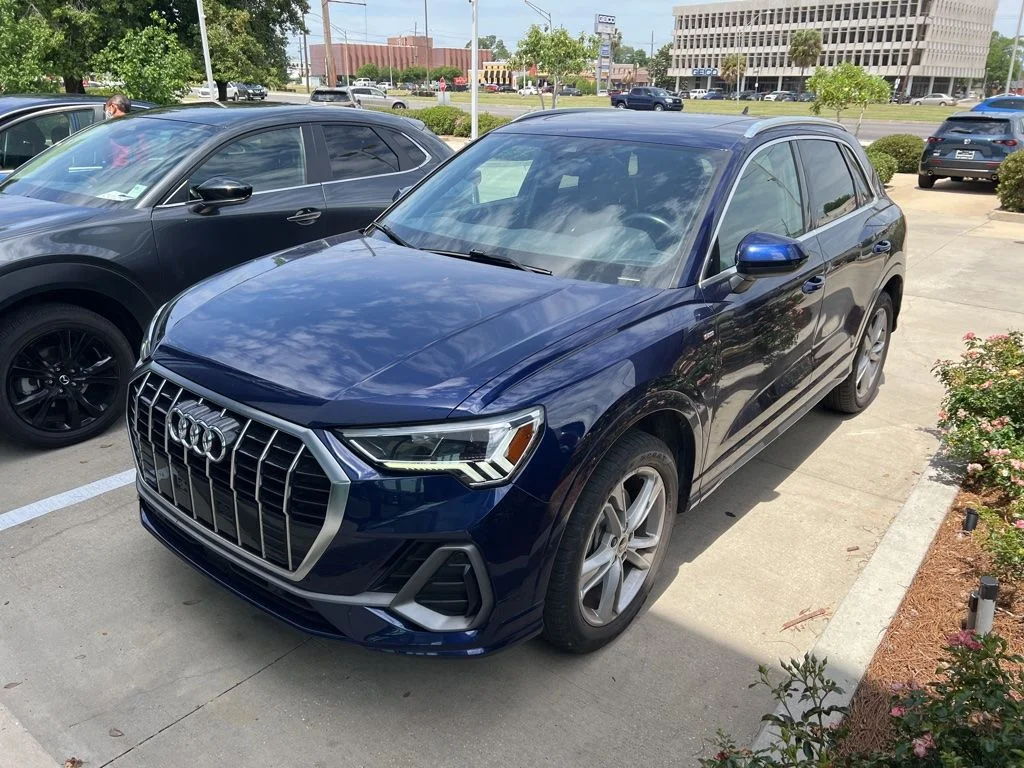 2022 Audi Q3