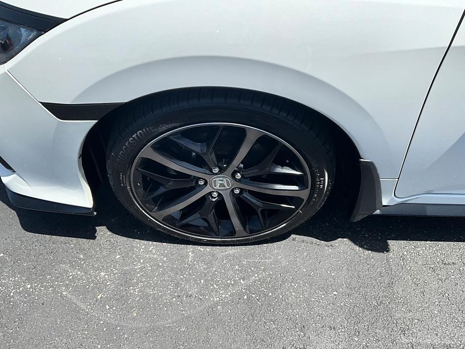 Used 2021 White Honda Sport image 10