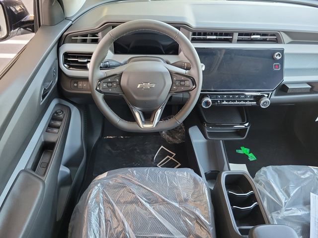 New 2027 Sterling Grey Metallic Chevrolet LT image 7