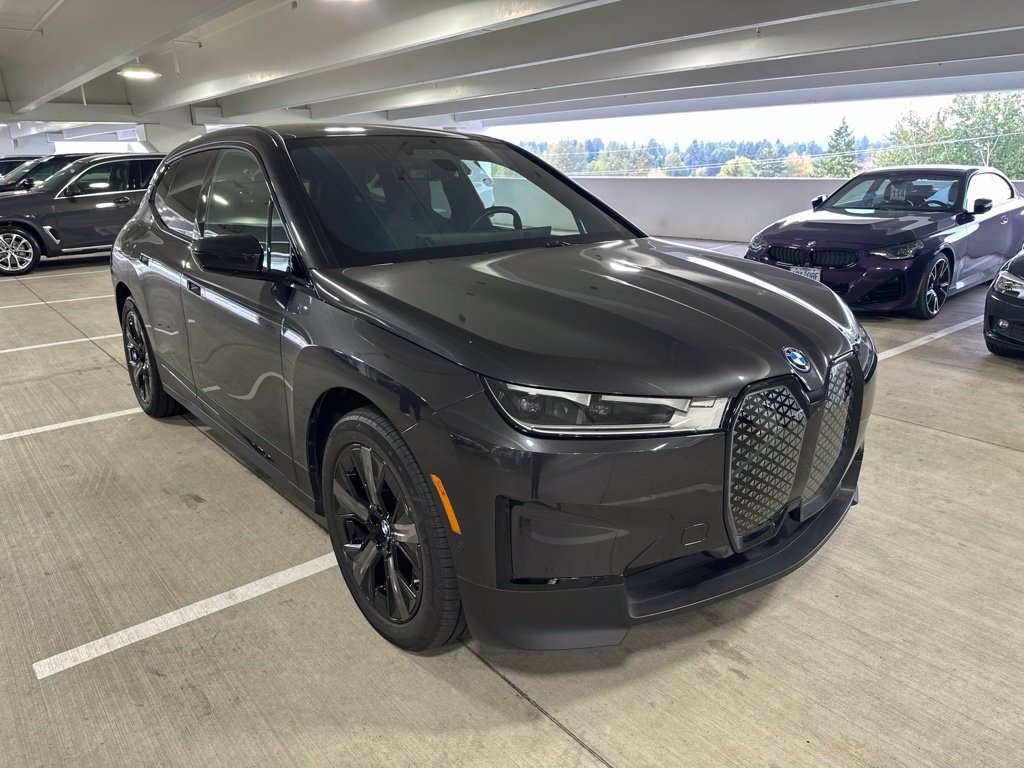 Certified Used 2024 Dark Graphite Metallic BMW xDrive50 image 8