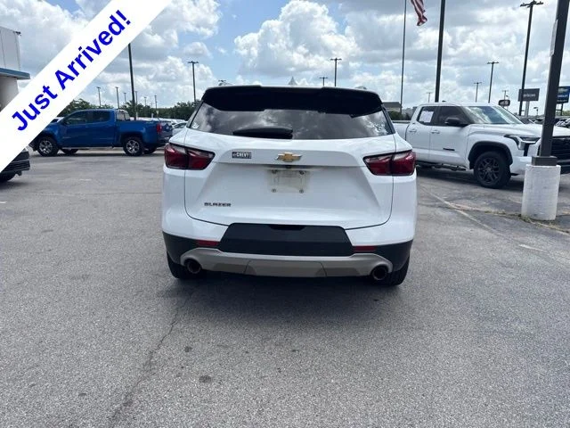 Used 2021 White Chevrolet LT image 4