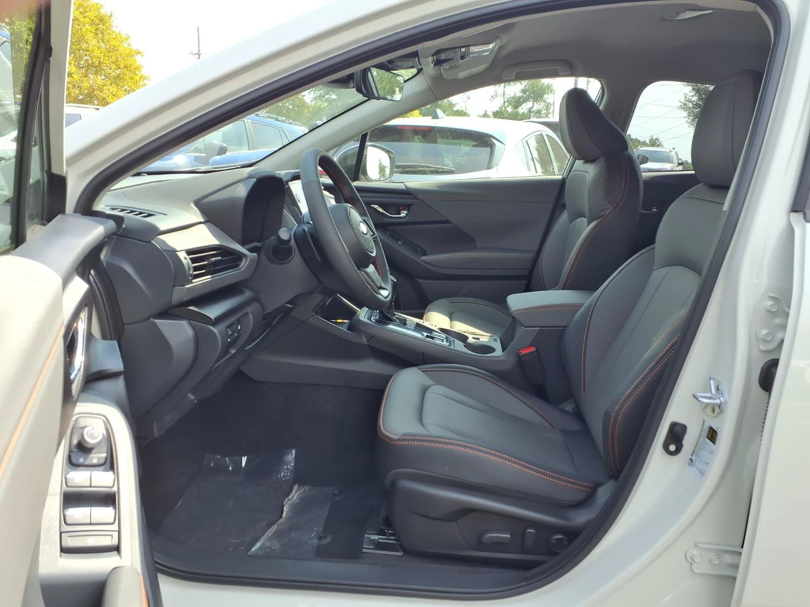 New 2026 CRYSTAL WHITE PEARL Subaru Limited Hybrid image 12