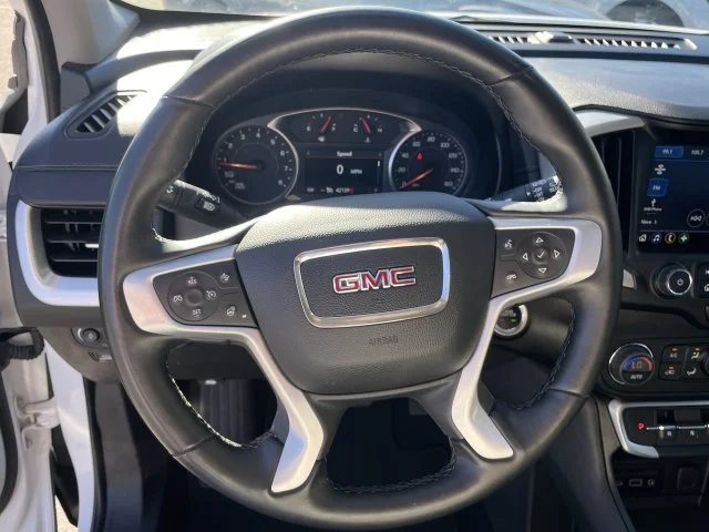 Used 2024 White GMC SLT image 16
