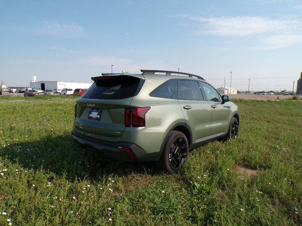 Used 2024 Jungle Green Kia X-Line EX image 5