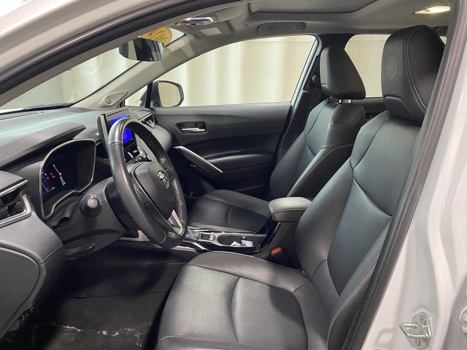 Certified Used 2024 Wind Chill Pearl Toyota XLE image 16
