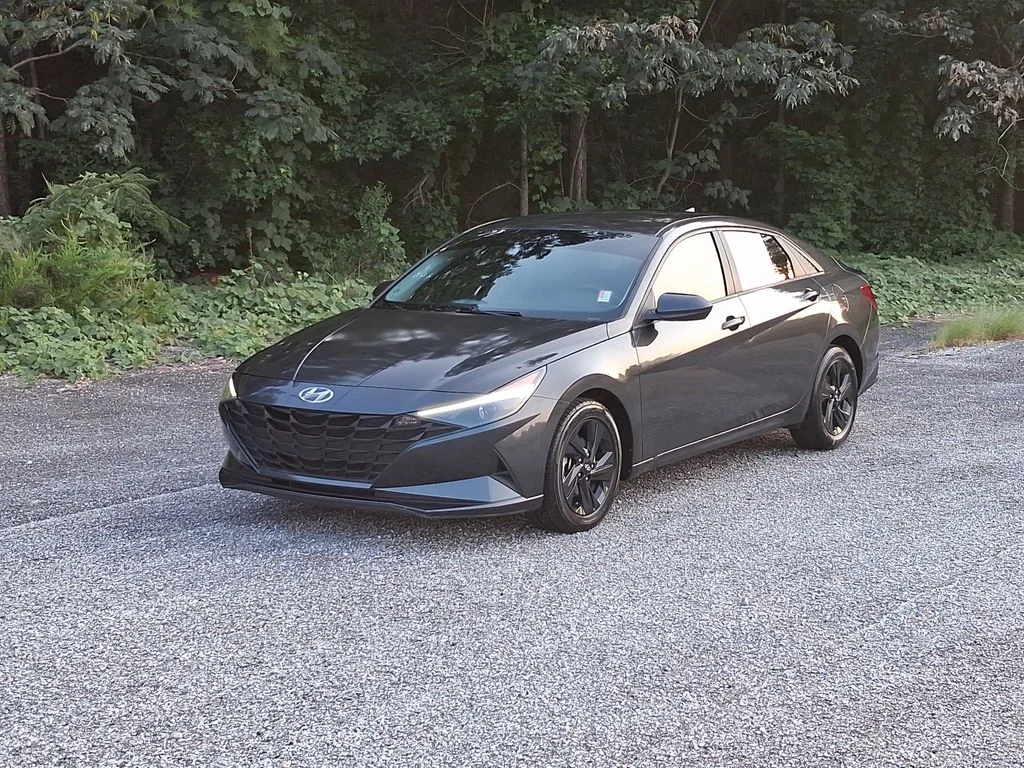 Used 2023 Portofino Gray Hyundai SEL image 8