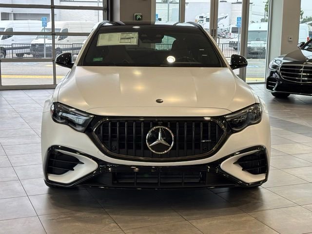 New 2026 MANUFAKTUR Moonlight White Magno Mercedes-Benz AMG® E 53 E 4MATIC+ Wagon image 9