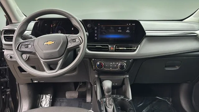 Used 2025 Black Chevrolet LT image 15