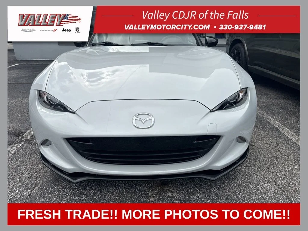 Used 2016 White Mazda Club image 1