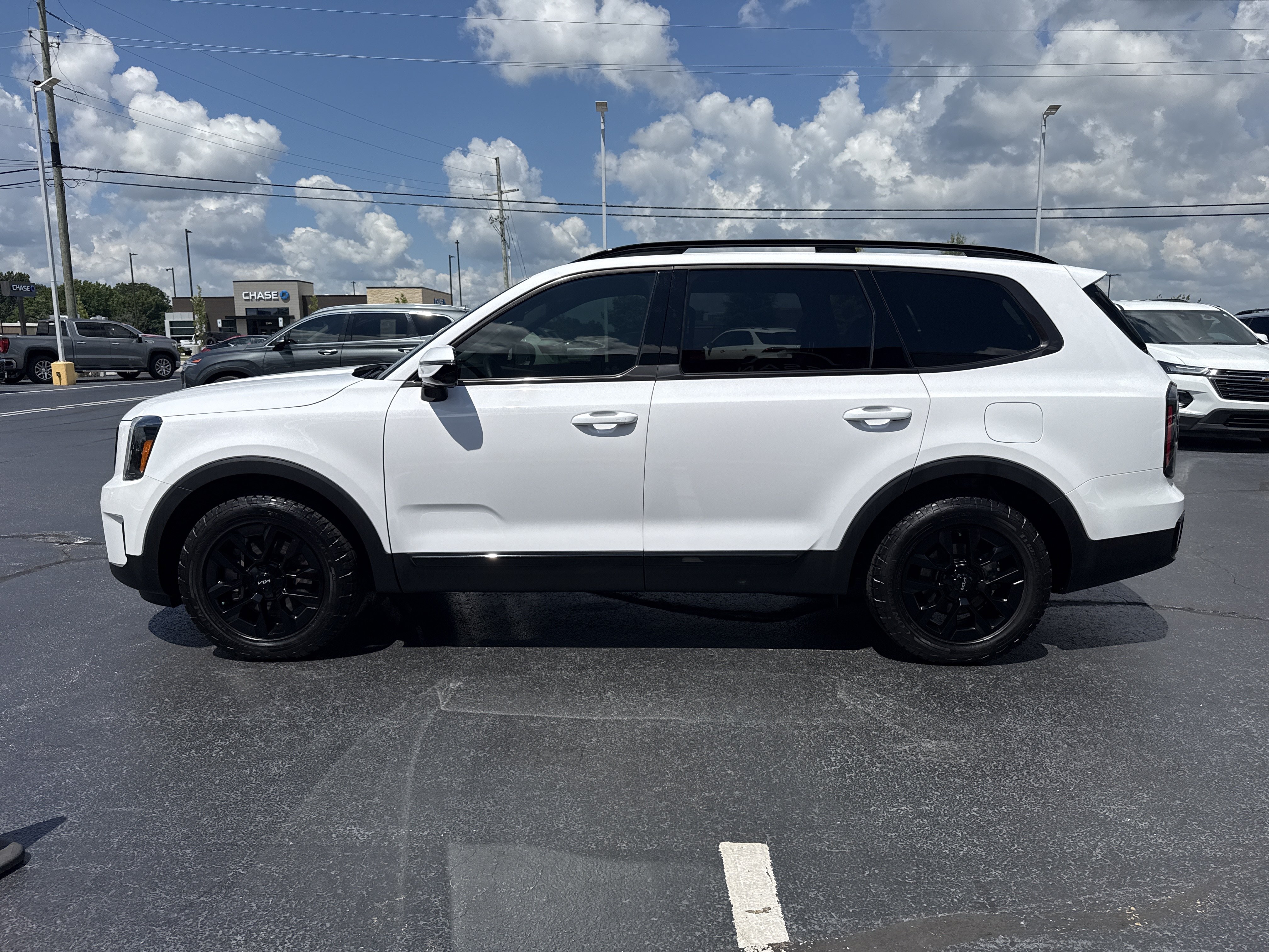 Used 2024 Glacial White Pearl Kia SX Prestige X-Pro AWD image 14