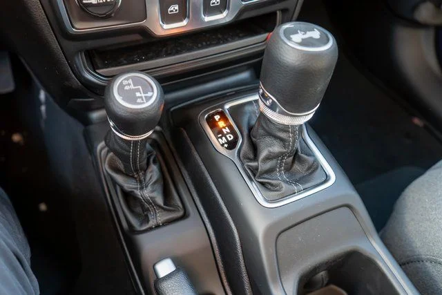 New 2026 Reign Exterior Paint Jeep Sport S image 21