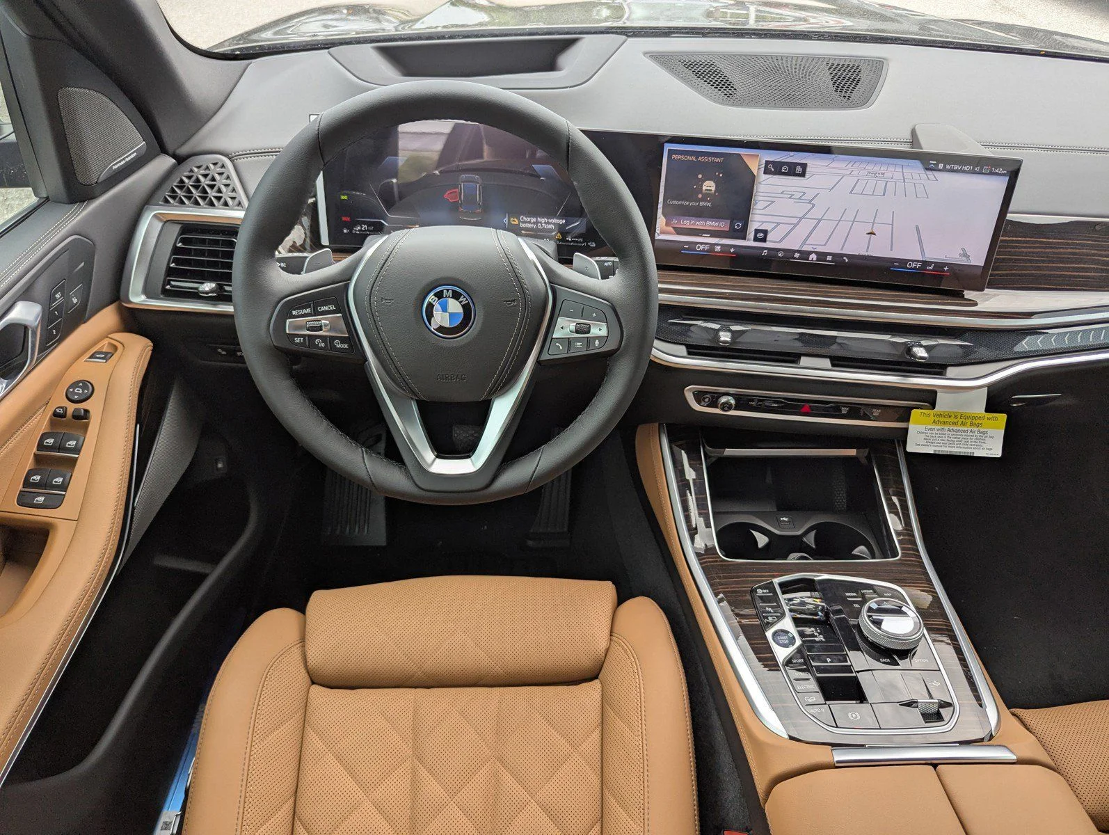 New 2026 Manhattan Green Metallic BMW xDrive50e image 11