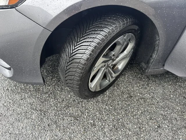 Used 2018 Gray Honda EX image 33