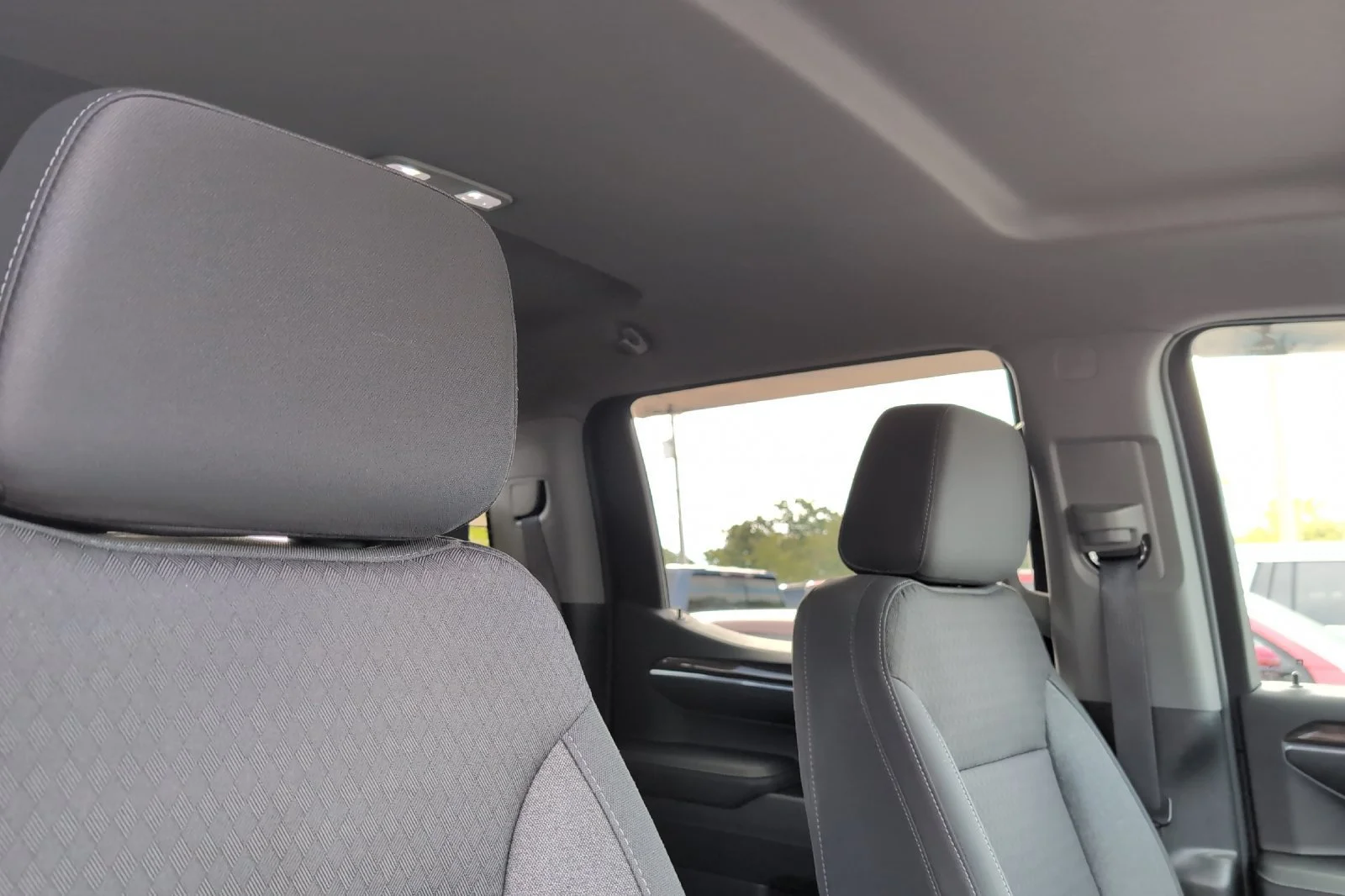 Used 2023 STERLING GRAY METALLIC Chevrolet RST image 17