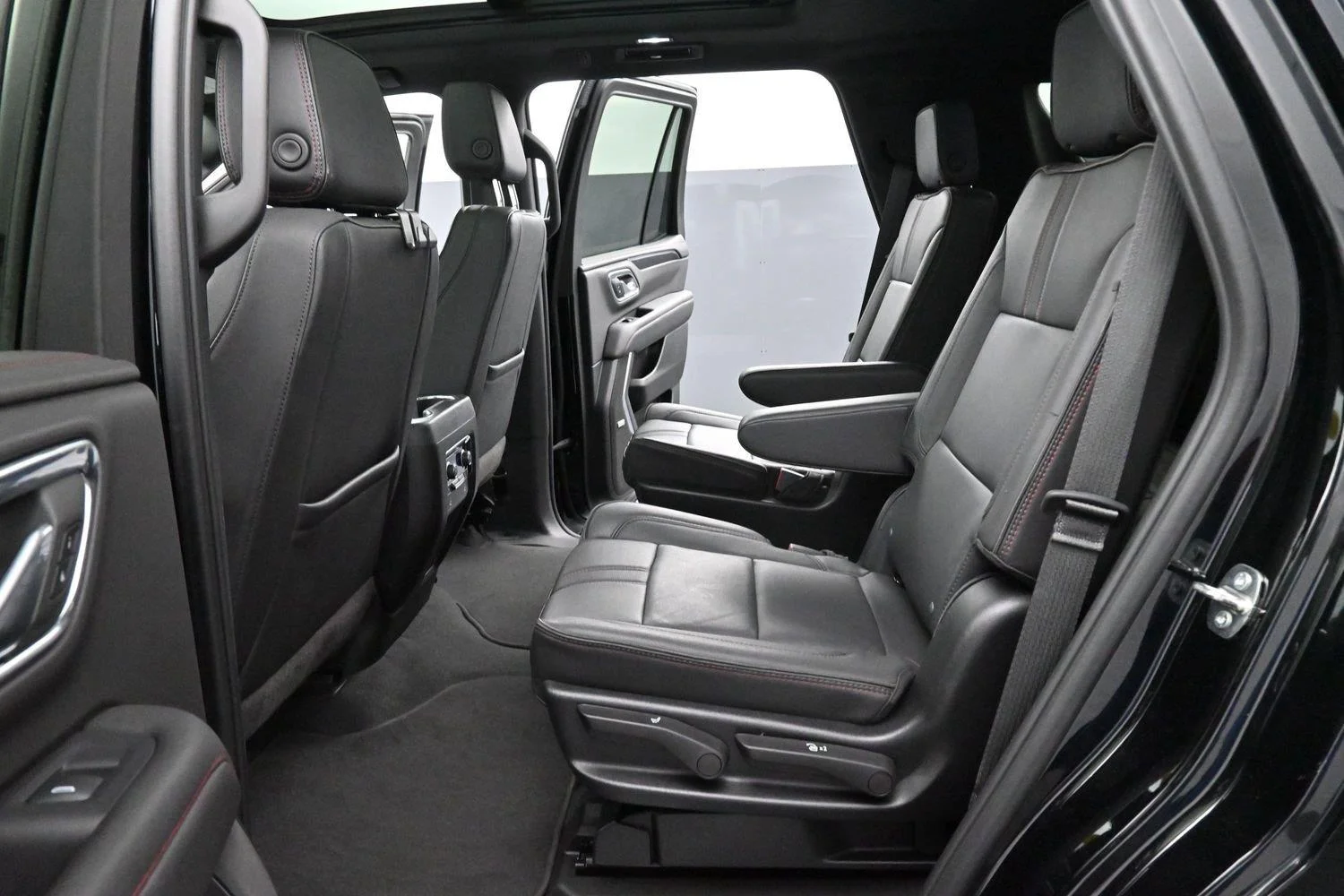 Used 2024 Black Chevrolet RST image 32