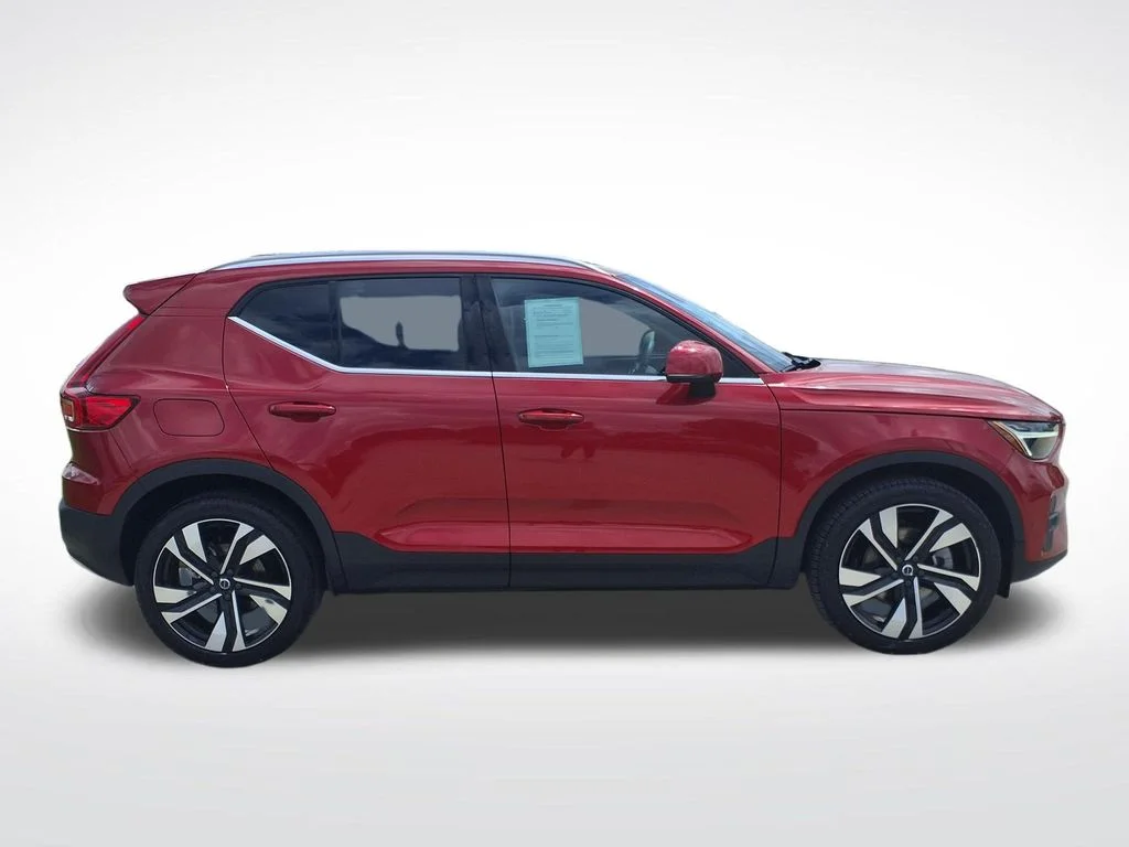 Certified Used 2023 Red Volvo Ultimate image 9