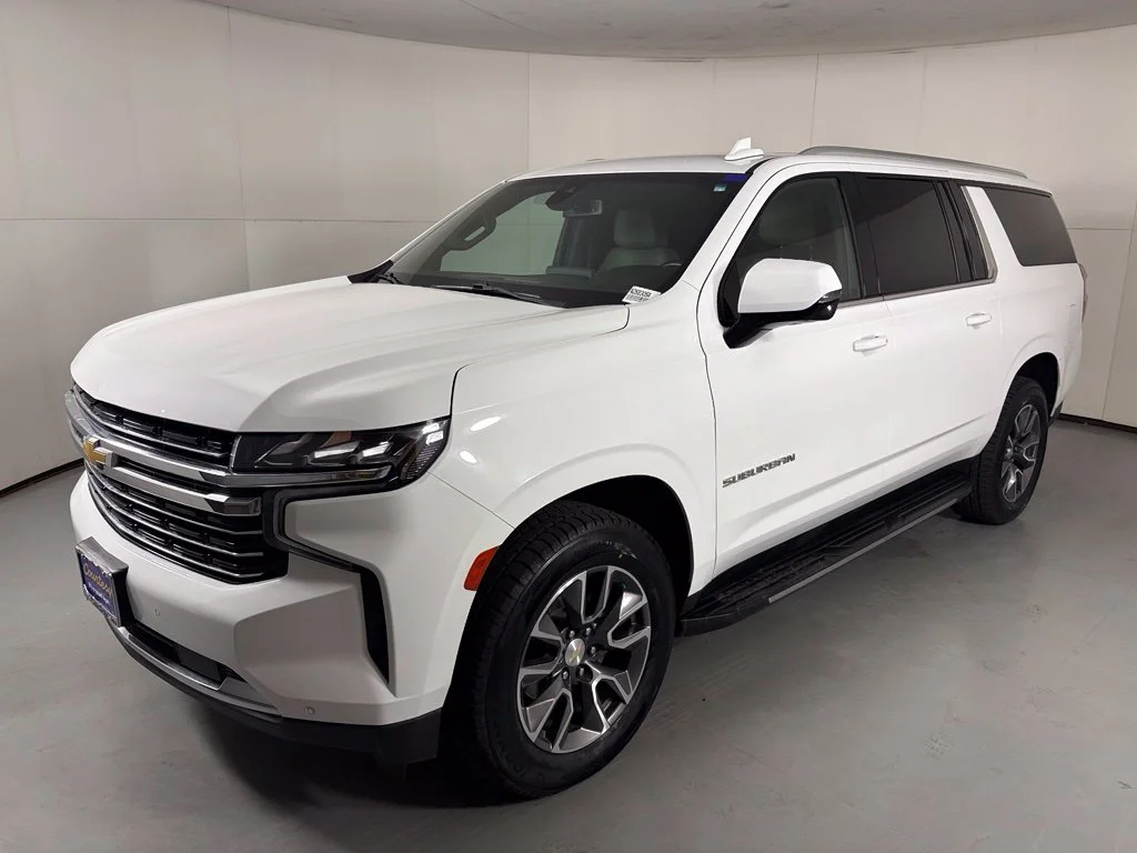 Used 2021 White Chevrolet LT image 4