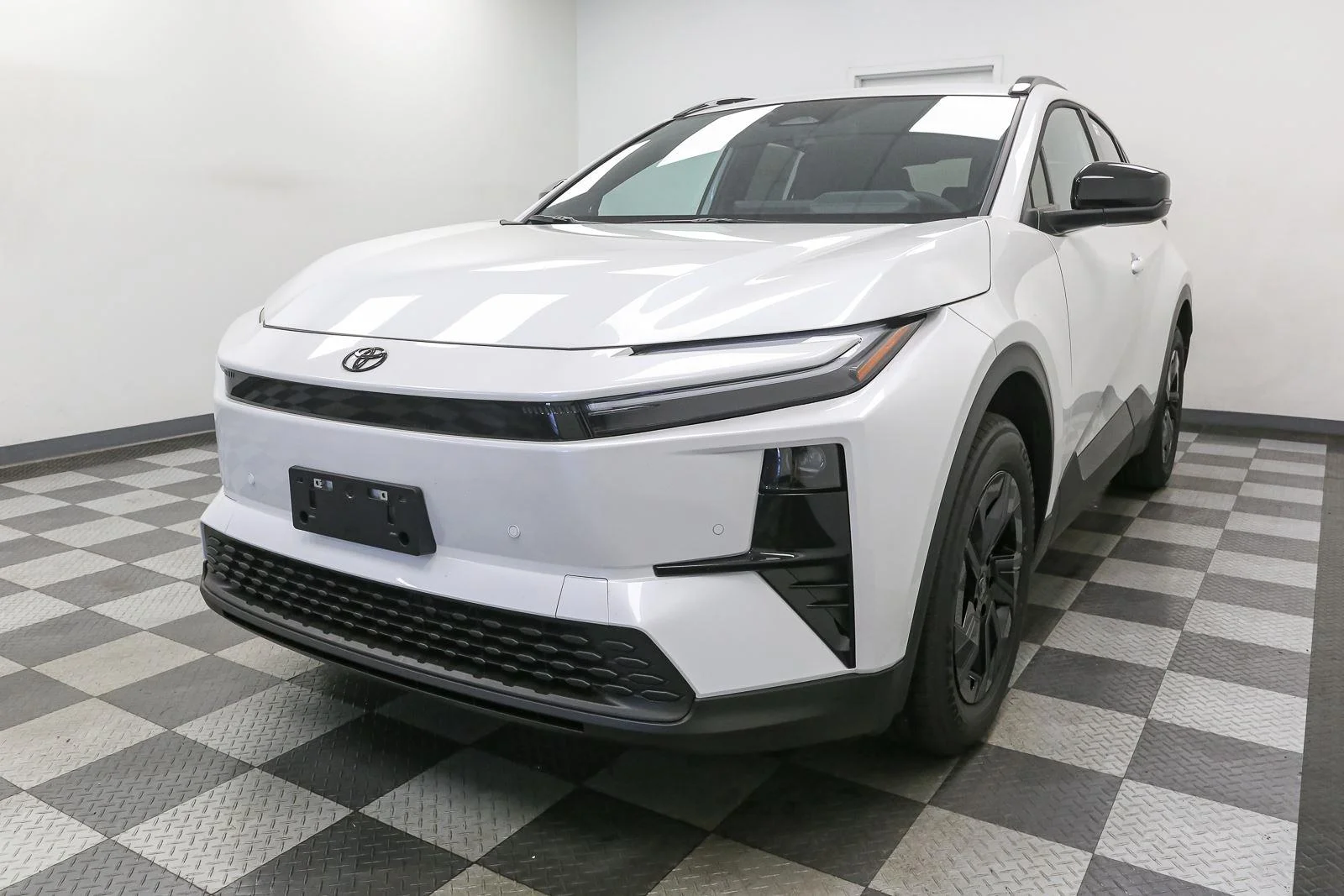 New 2026 Wind Chill Pearl Toyota SE image 4