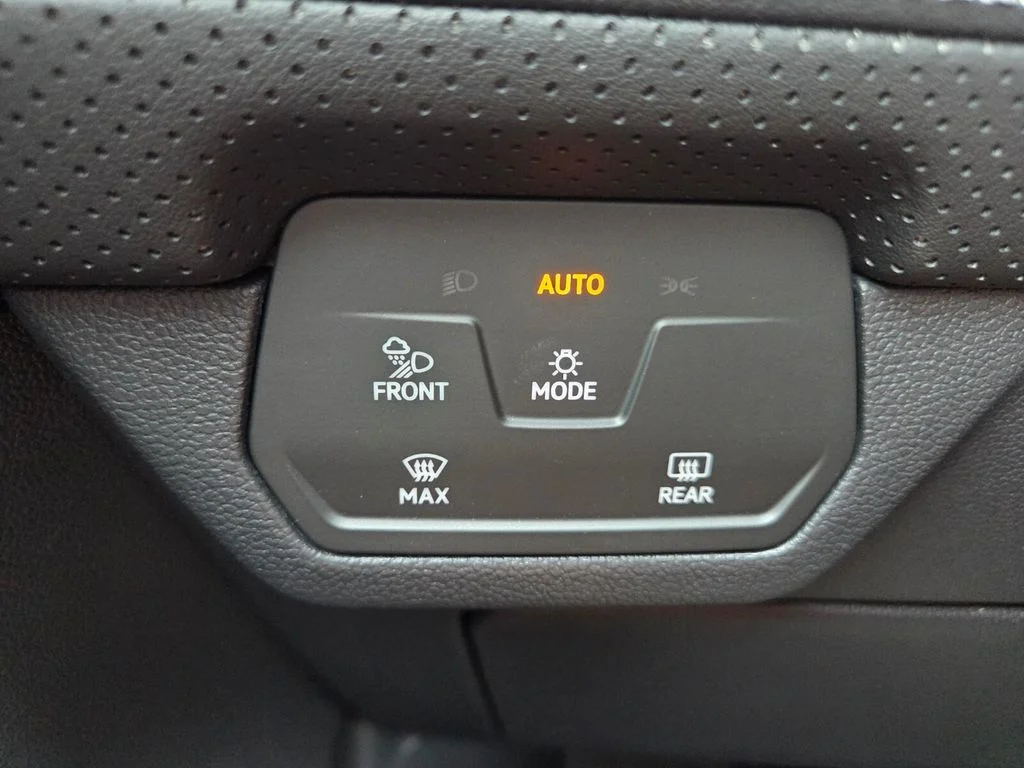New 2026 Silver Volkswagen 2.0T SE image 12