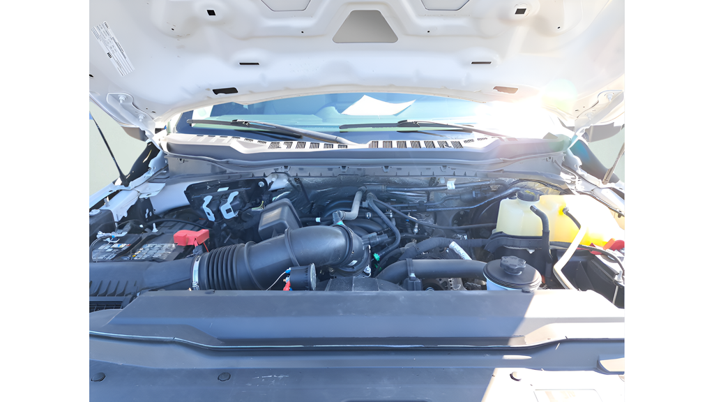 Used 2023 White Ford XL image 23