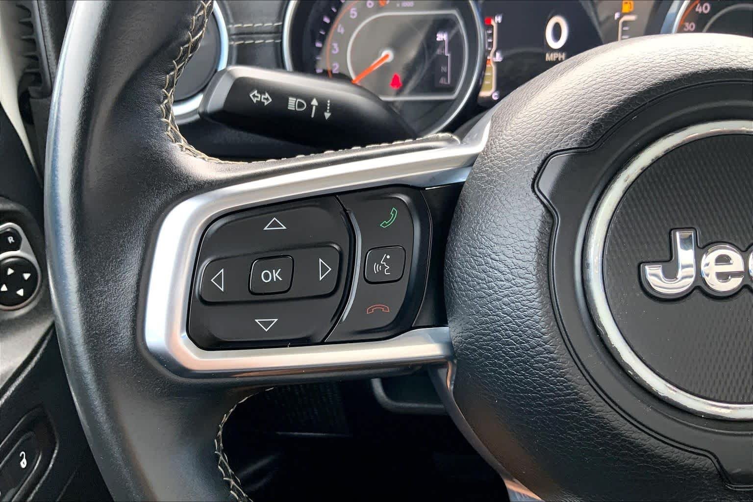 Used 2018 Bright White Clearcoat Jeep Sahara image 24