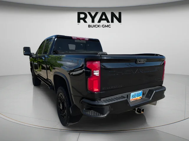 Used 2024 Black Chevrolet High Country image 6