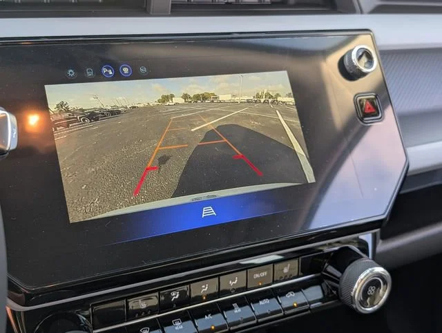 New 2027 Summit White Chevrolet LT image 10