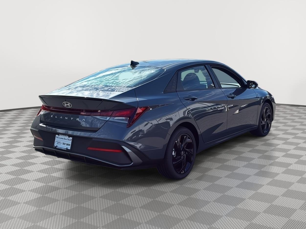 New 2026 Ecotronic Gray Hyundai SEL Sport Plus image 5