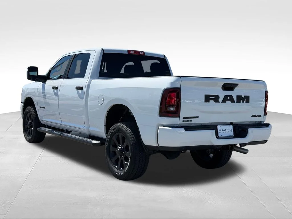 Used 2025 White Ram Big Horn image 6