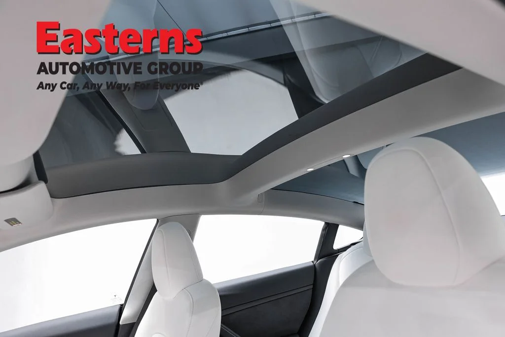 Used 2023 White Tesla Base image 28